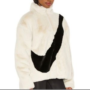 NWT Nike Lux Faux Fur